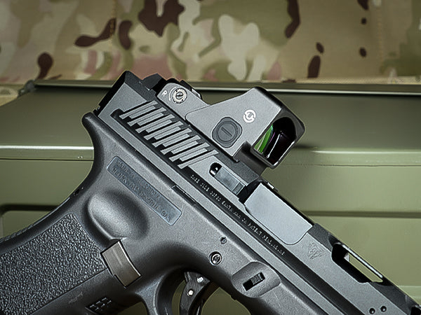 Zulisy OAK 3 MOA Green Dot Sight 1x24mm for RMR/407C Footprint /Adapter Plate with Picatinny